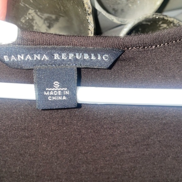 Elegant Brown Dress - Picture 3 of 3